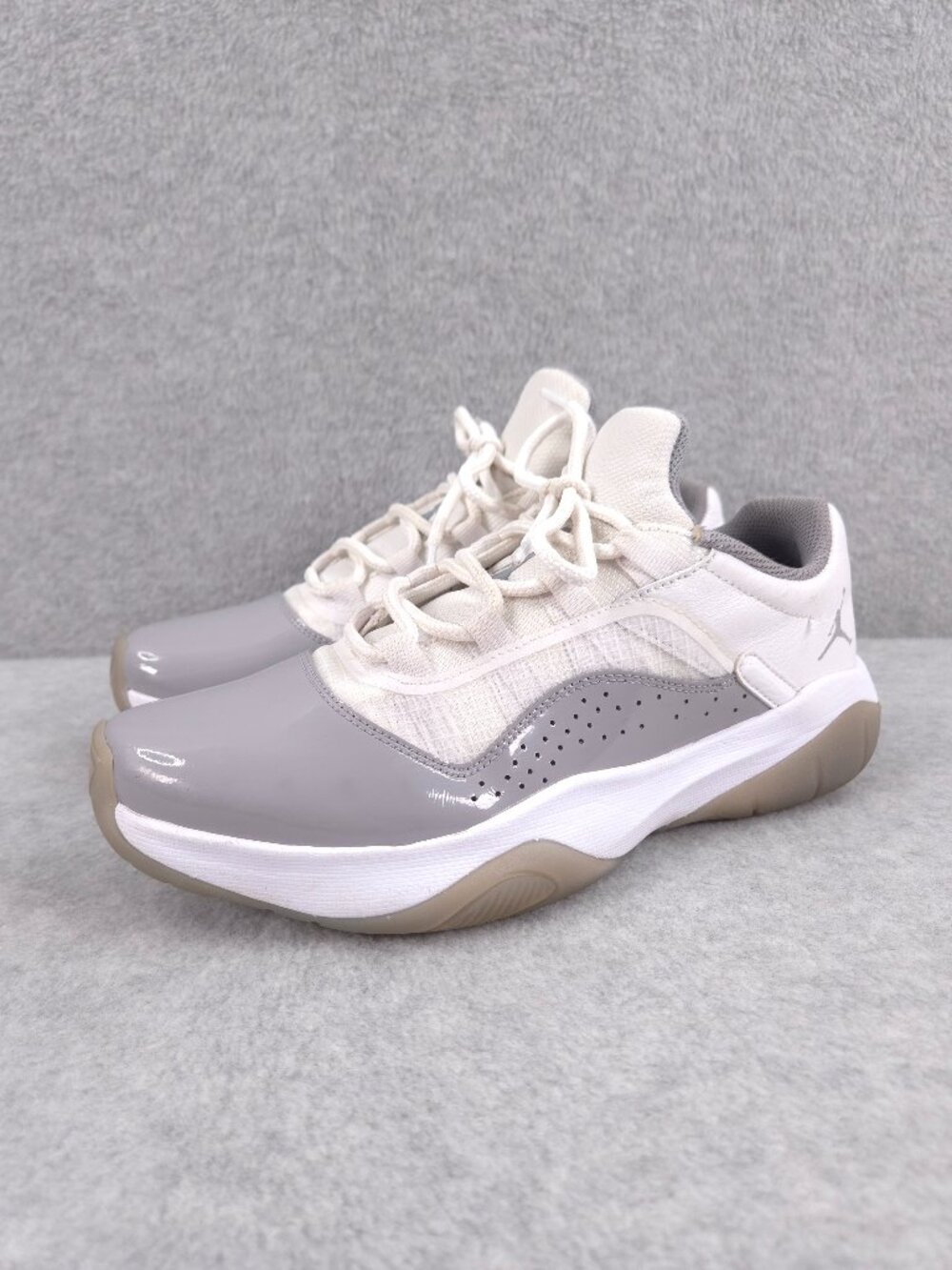 Nike Air Jordan Womens Size 8.5 CMFT 11 Comfort Low Cement Grey Sneakers